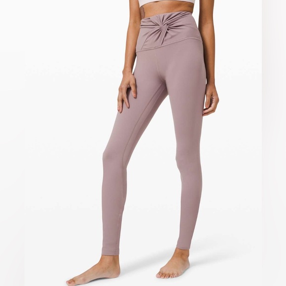 Lululemon Align High-Rise Tight 28" *Twist Waist - Picture 3 of 12